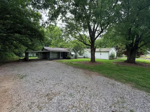 12901 Woodville Rd, West Paducah, KY 42086