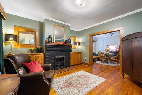 Living - 507 S 6th St, Murray, KY 42071 photo 1 of 3