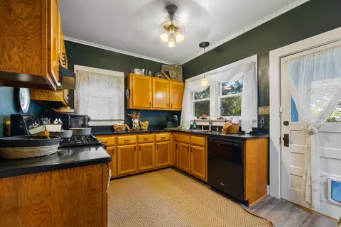 Kitchen - 507 S 6th St, Murray, KY 42071 photo 1 of 5