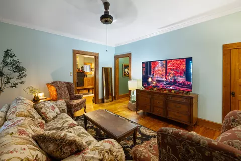 Living - 507 S 6th St, Murray, KY 42071 photo 3 of 3