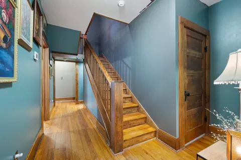 Entry Way - 507 S 6th St, Murray, KY 42071 photo 3 of 5