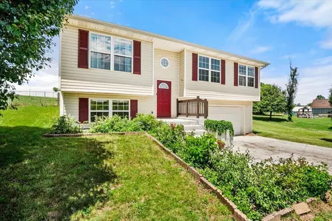 115 Cam Court Dr, Lily, KY 40740