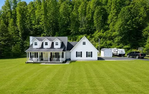 1560 Stamper Branch Rd, Campton, KY 41301