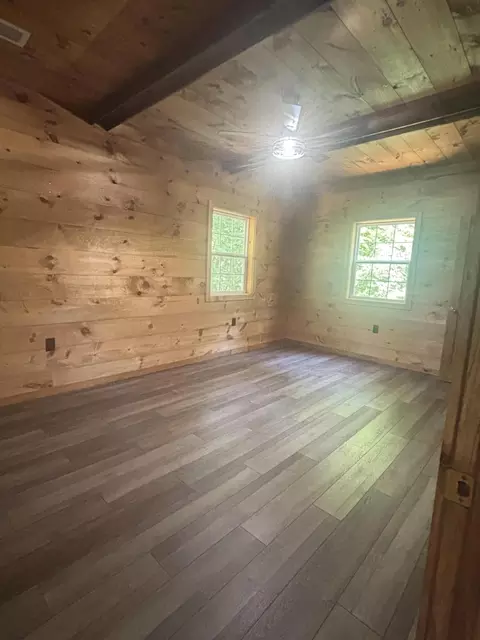 Bedroom - 950 Bates Rd, Nancy, KY 42544 photo 1 of 2