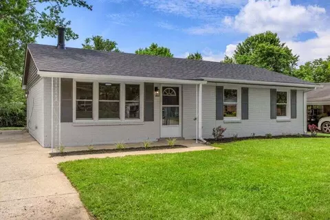 208 Independence Ct, Georgetown, KY 40324