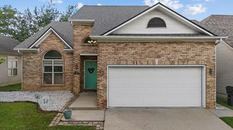 793 Rambling Creek Dr, Lexington, KY 40509