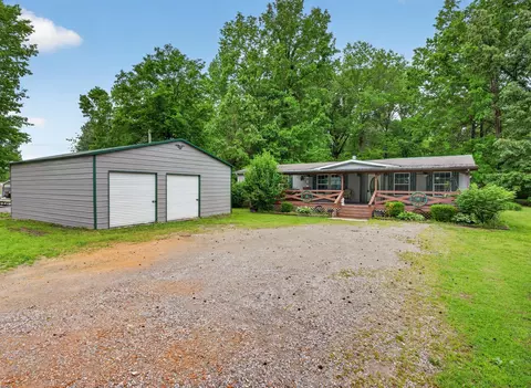 1911 Husband Rd, Paducah, KY 42003