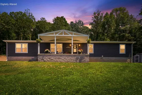 779 Narrow Gap Rd, Paint Lick, KY 40461