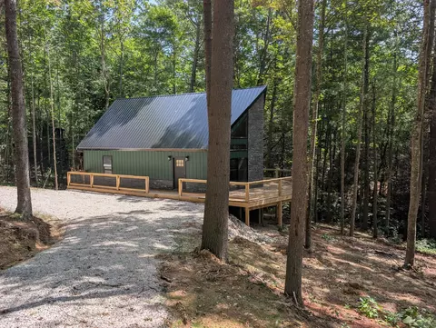 27 Joyful Springs Rd, Zoe, KY 41397