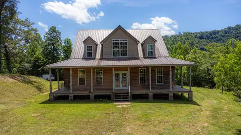 212 Mills Creek Rd, Flat Lick, KY 40935