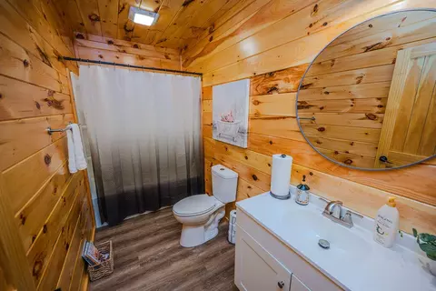 Bath - 168 Eagle Ridge Rd, Campton, KY 41301 photo 1 of 2