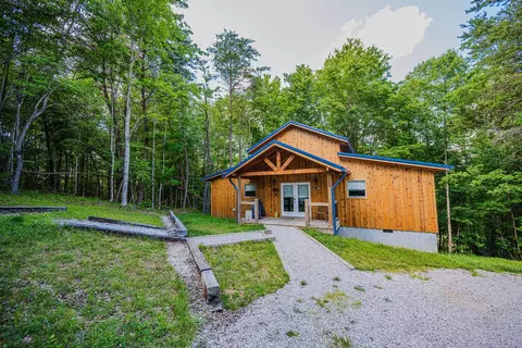 168 Eagle Ridge Rd, Campton, KY 41301
