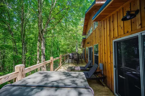 Exterior - 168 Eagle Ridge Rd, Campton, KY 41301 photo 5 of 11