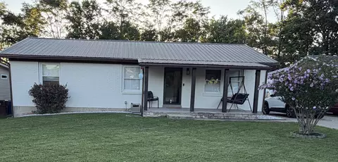122 Spruce Ct, Winchester, KY 40391