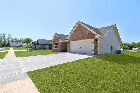156 Elk Dr, Stamping Ground, KY 40379
