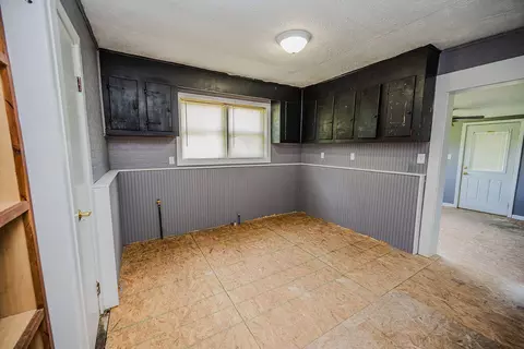 Other - 829 Maple St, Stanton, KY 40380 photo 2 of 11