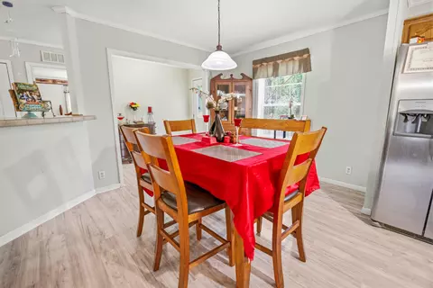 Dining - 80 William Ct, Nancy, KY 42544 photo 2 of 2
