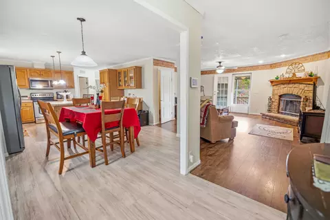 Entry Way - 80 William Ct, Nancy, KY 42544 photo 1 of 3