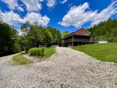 Exterior - 67 Pine Mountain Rd, Campton, KY 41301 photo 7 of 21