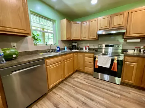 Kitchen - 67 Pine Mountain Rd, Campton, KY 41301 photo 3 of 4