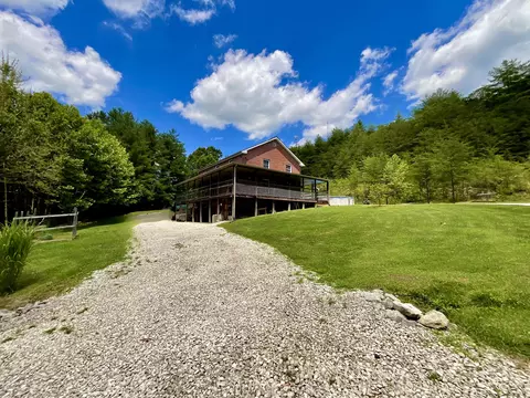 Exterior - 67 Pine Mountain Rd, Campton, KY 41301 photo 9 of 21
