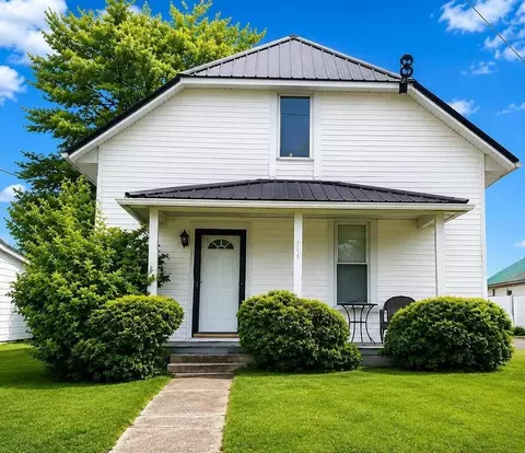 116 Bath Ave, Owingsville, KY 40360