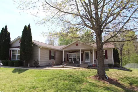 35 Saratoga Heights Rd, Eddyville, KY 42038