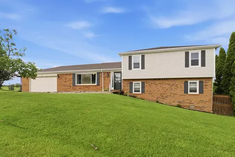 104 Deer Creek Dr, Richmond, KY 40475