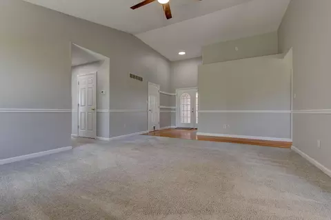 Living - 111 Haney Ct, Georgetown, KY 40324 photo 4 of 7