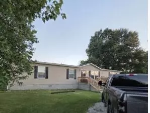 626 Center Ave, Wurtland, KY 41144