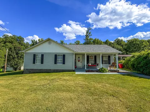 1203 Dean Hundley Rd, East Bernstadt, KY 40729