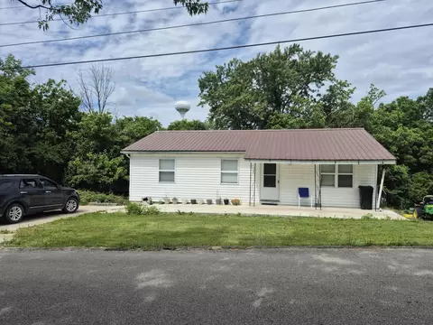 211 Treadway Dr, Owingsville, KY 40360