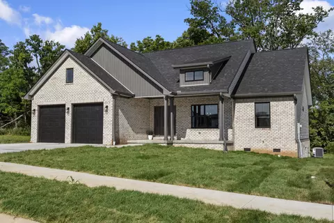 232 Max Cavnes Rd, Danville, KY 40422