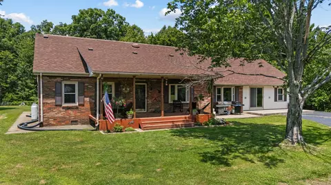3695 Tarr Ridge Rd, Frenchburg, KY 40322