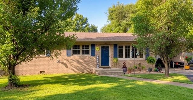 313 Linden Ave, Eddyville, KY 42038