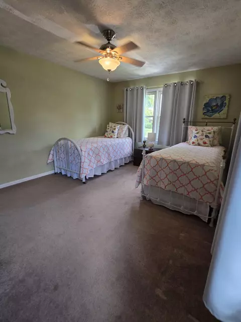 Bedroom - 386 Coldstream Dr, Danville, KY 40422 photo 3 of 3