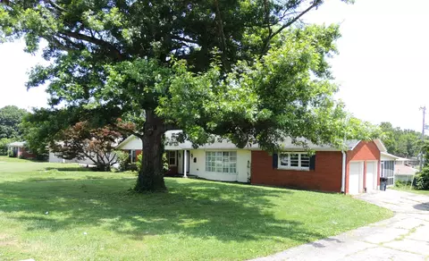 145 Seminole Trl, Frankfort, KY 40601