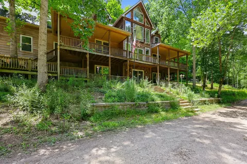 1840 Pleasant Valley Rd, Bradfordsville, KY 40009