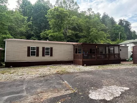 4801 Kentucky 550, Hindman, KY 41822