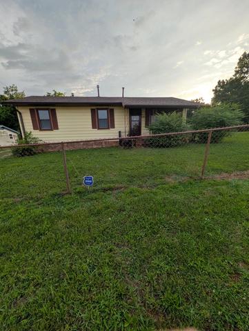305 Gracey Sinking Fork Rd, Gracey, KY 42232