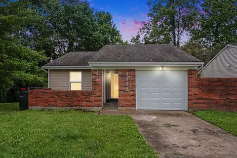 3332 Valhalla Dr, Lexington, KY 40515