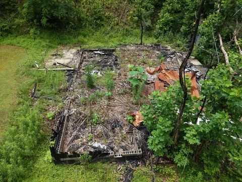 2300 Runyons Br, Pinsonfork, KY 41555