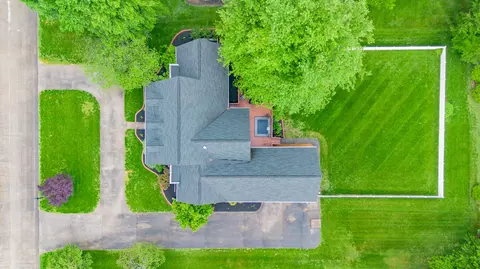 6429 Stinespring Dr, Paducah, KY 42001