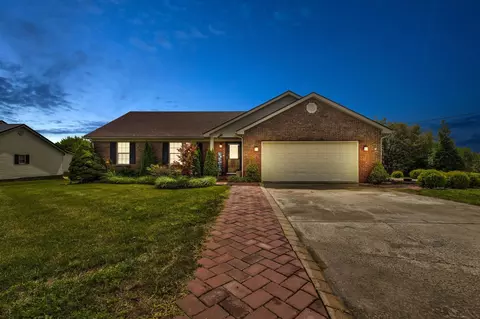 210 Helena Dr, Mount Sterling, KY 40353