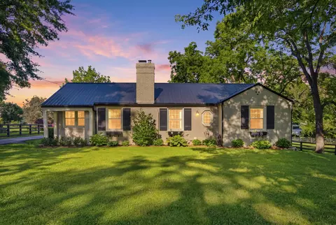 166 Swigert Ave, Lexington, KY 40505