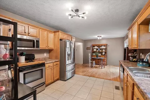 Kitchen - 59 April Ln, Corbin, KY 40701 photo 1 of 2