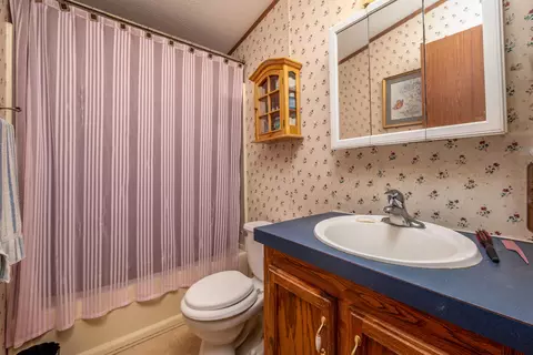 Bath - 460 Rockfork Rd, Morehead, KY 40351 photo 1 of 3