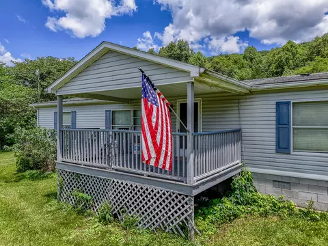 Exterior - 460 Rockfork Rd, Morehead, KY 40351 photo 10 of 13