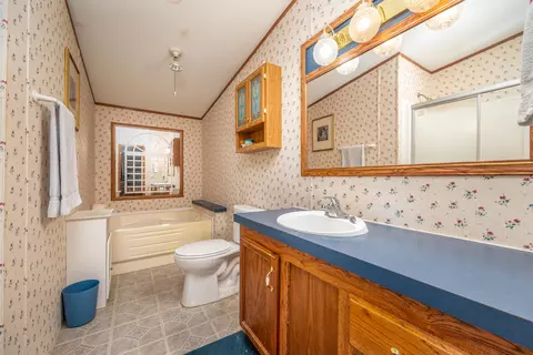 Bath - 460 Rockfork Rd, Morehead, KY 40351 photo 2 of 3