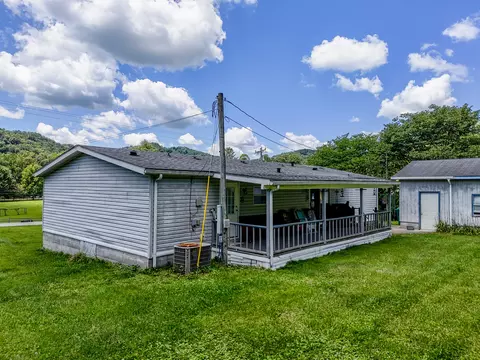 Exterior - 460 Rockfork Rd, Morehead, KY 40351 photo 4 of 13